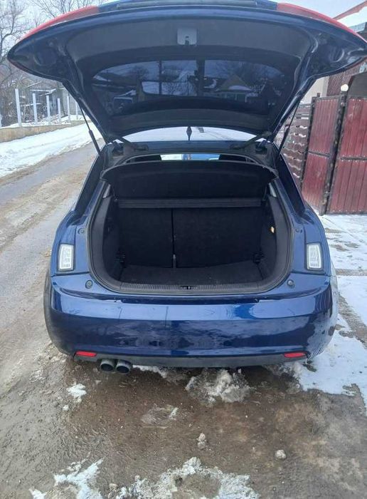 Audi A1 2010  1.4 benzina