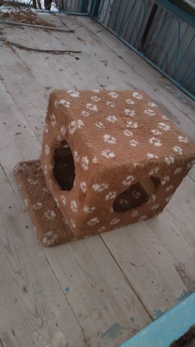 Теплый домик для кота