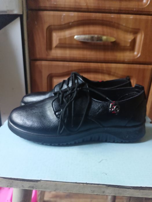 Туфли унисекс черные