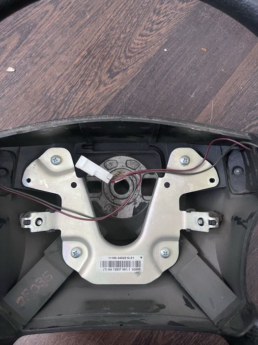 продам руль от Приоры 1