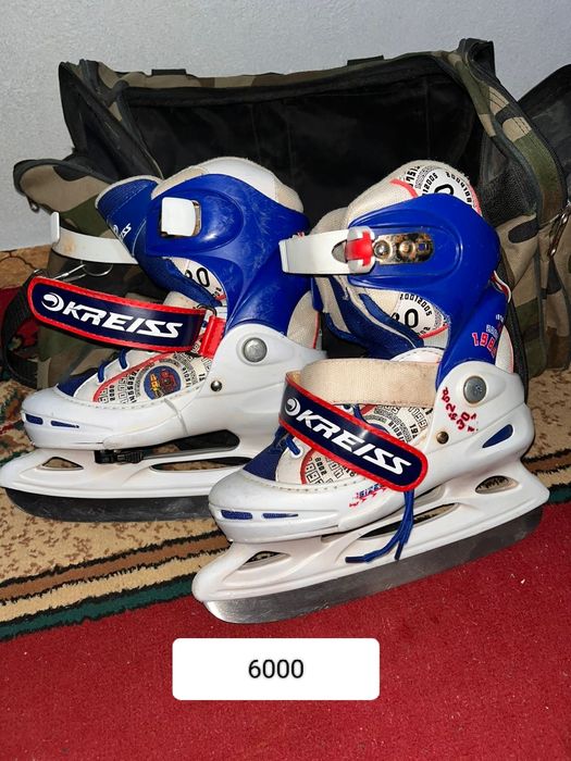 Продам конькииии