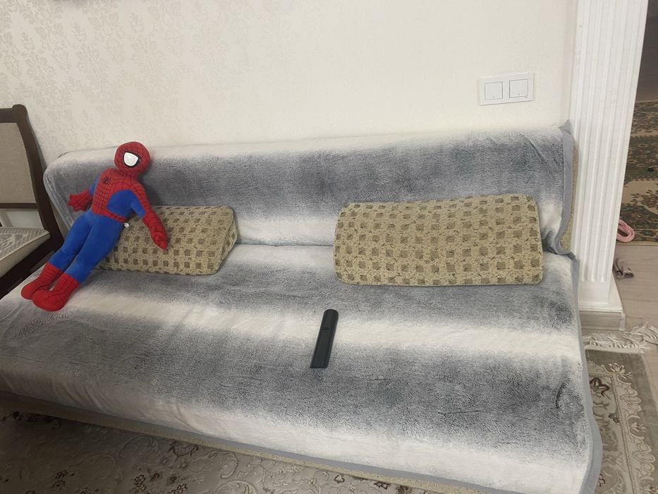 Продам тахту срочно в Карабулаке находится