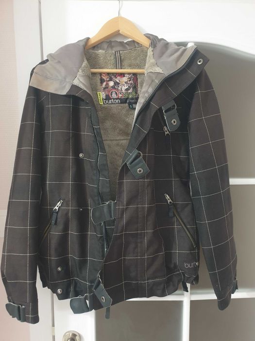 Ски/сноуборд яке Burton, панталони Oakley, подарък ски маска