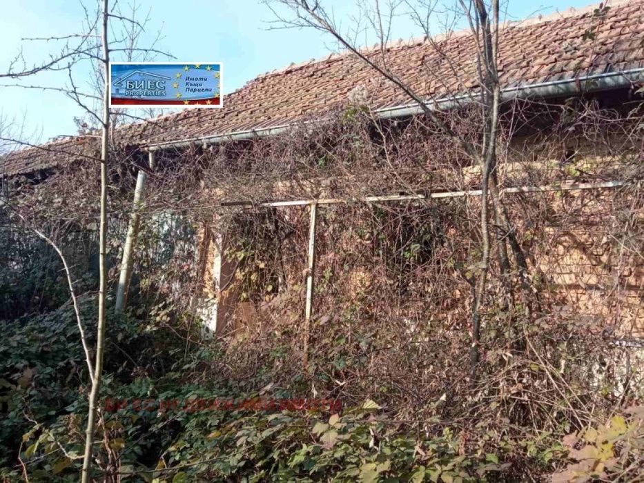 Къща в с. Осиковска Лакавица 108 м²