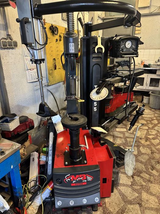 CEMB MBTC755 Робот за монтаж демонтаж за гуми