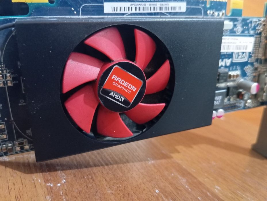 Amd Radeon HD 8490