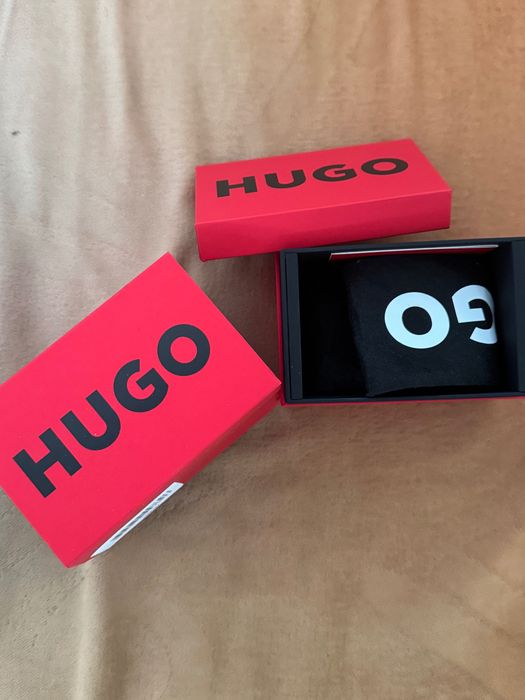 Hugo часовник нов 1530187