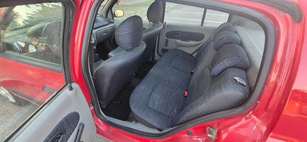 Renault CLIO 1.4 Benzina 2004