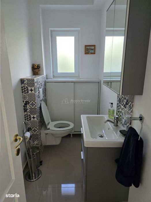 Casa moderna - Tunari - 4 camere - 4 bai - 150mp - 200mp curte