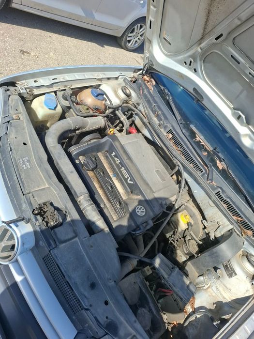 Bara fata/far stanga/dreapta/motor/cutie/caseta golf 4 motor 1.4 16v