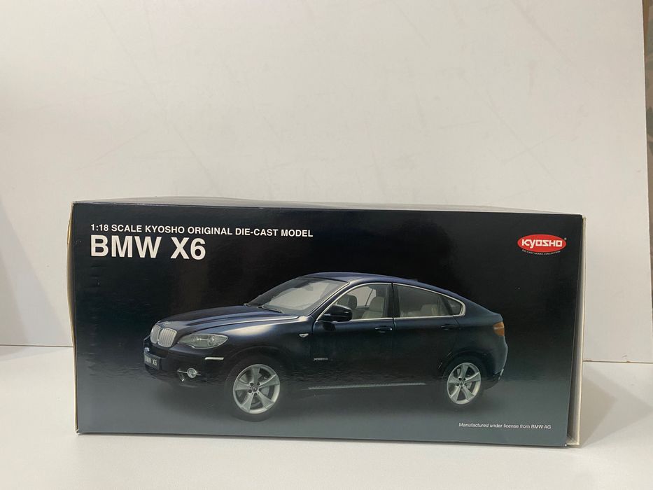 Машина от Kyosho 1/18 масштаб