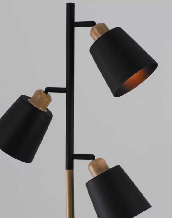 Торшер красивый современный