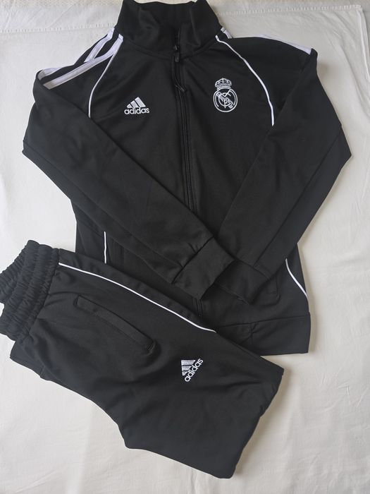 Trening băieți Adidas, nou fără eticheta