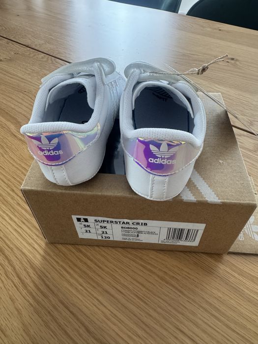 Бебешки маратонки Adidas нови