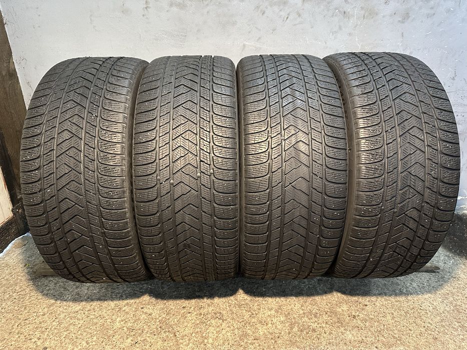 Гуми 285/40/22 PIRELLI Scorpion Winter