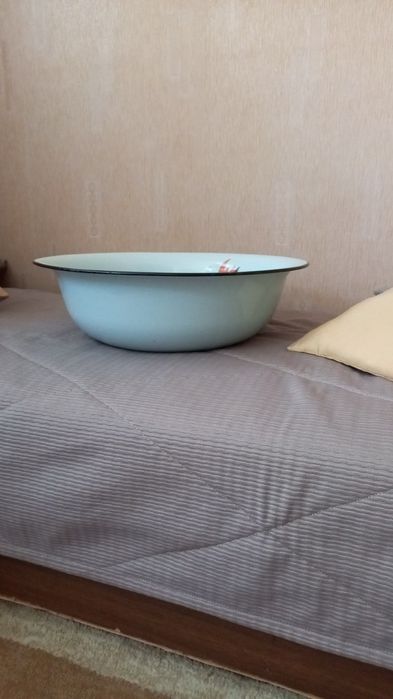 Таз эмаллированный