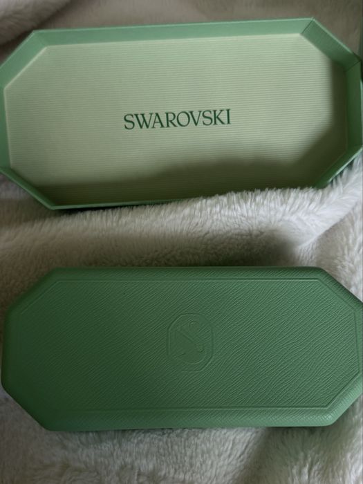Оригинални слънчеви очила Swarovski  – Чисто нови | Пълен комплект