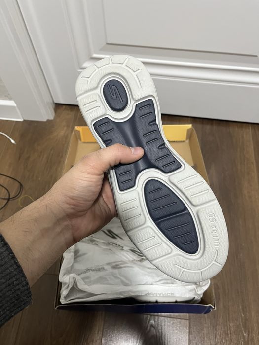 Мужская обувь skechers