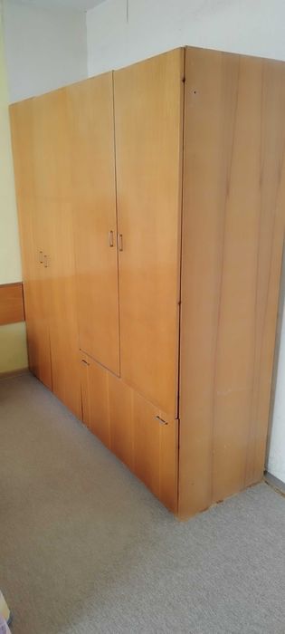 Продавам обзавеждане