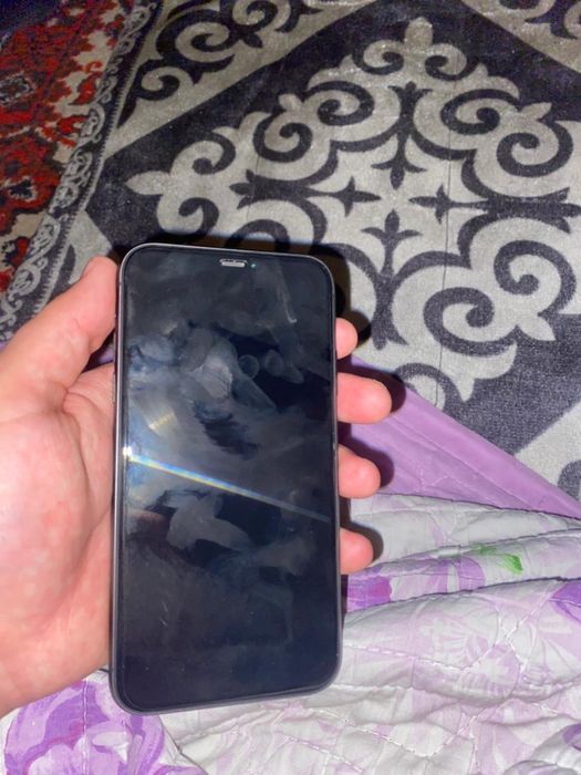 Продам срочно iphone 11
