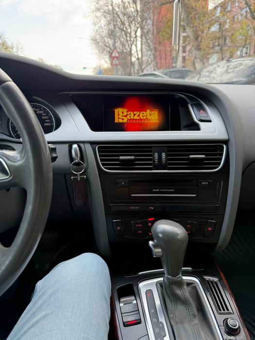 Audi A4 B8 2.0 diesel automat 2010