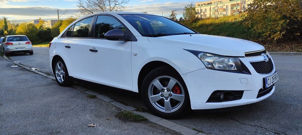 Vând sau schimb Chevrolet cruze 1.8 benzina /GPL2012