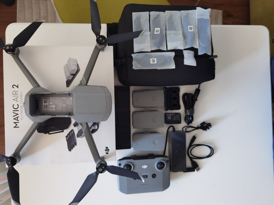 DJI Mavic Air 2 Fly More Combo