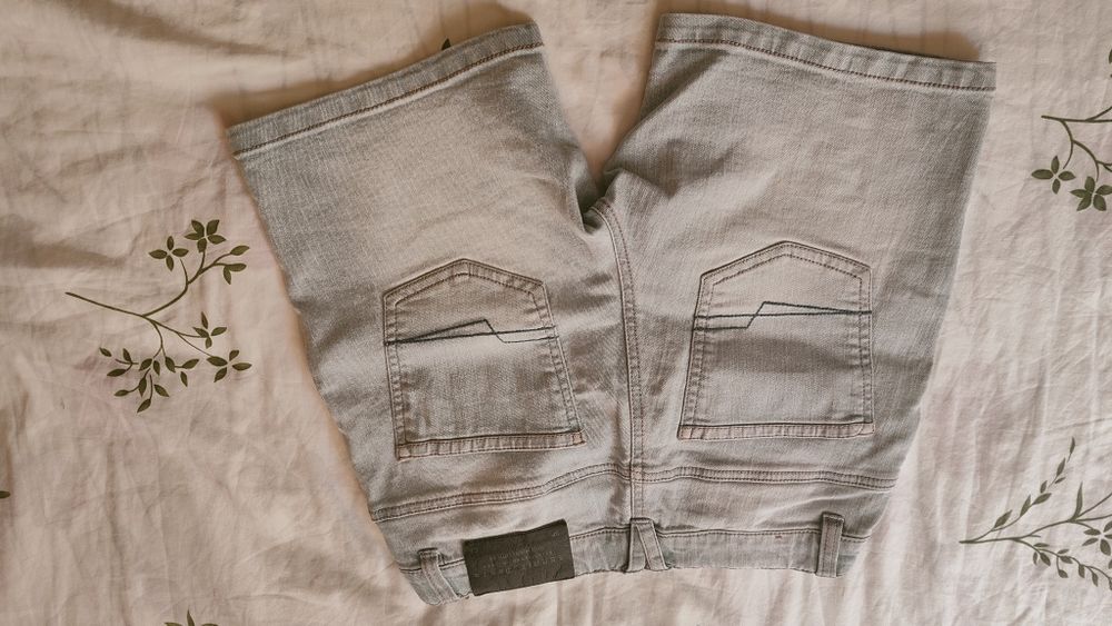 Детски дънкови къси панталонки Esprit с ластик за събиране