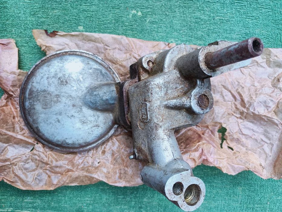 Маслена помпа за Волга,Газ24