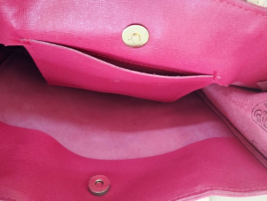 Poșetă din piele nouă  , lungime 35 cm , lățime 27 cm