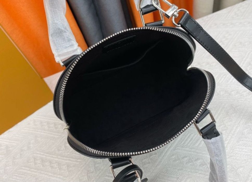 Geanta Louis Vuitton Alma BB piele naturala stoc