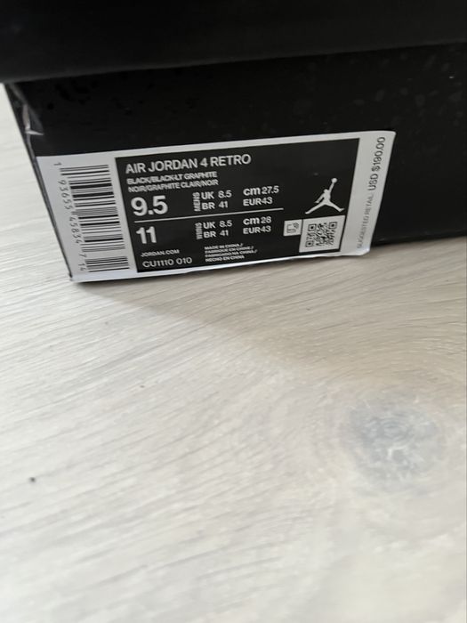 Jordan 4 Black Cat - 43