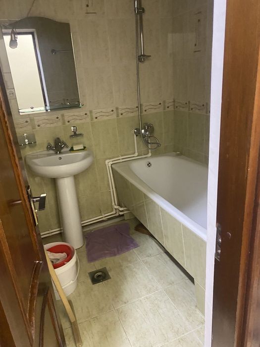 Аренда  2.хонали оилага берилади расмдаги уй метро беруний