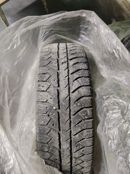 Шины зимние bridgestone 185/65/15