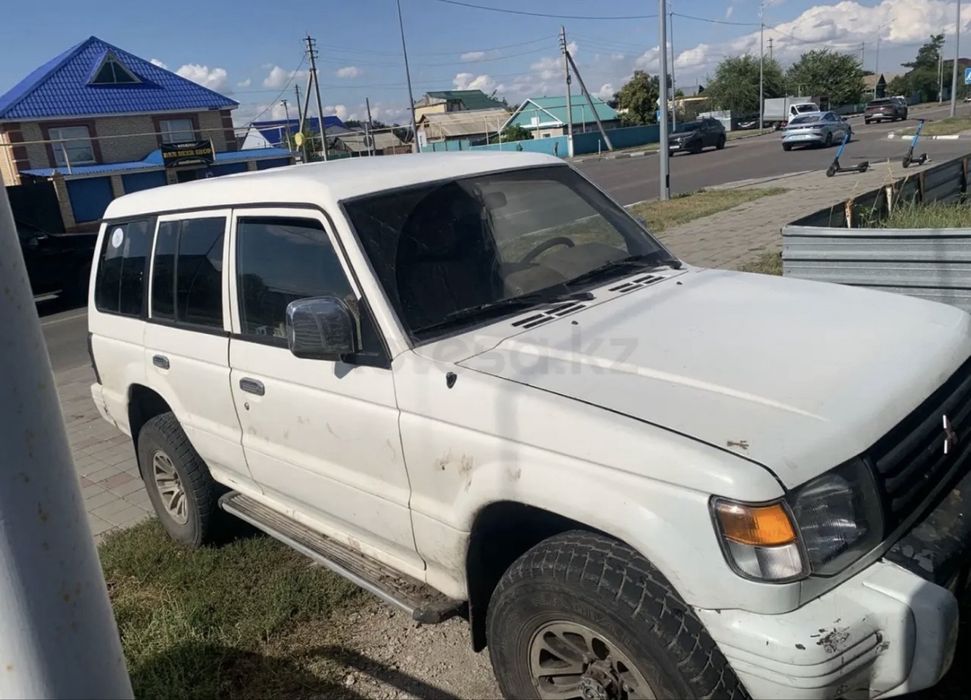 Продам митсубиси паджеро 2