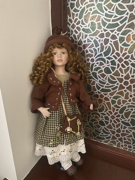 Фарфоровая кукла из Италии