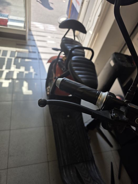 Moped Vme31b2401 An fabricație 2025•Amanet Lazar Crangasi •57842