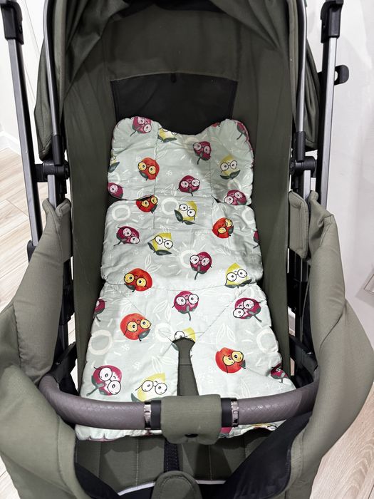 Детская коляска для ребенка