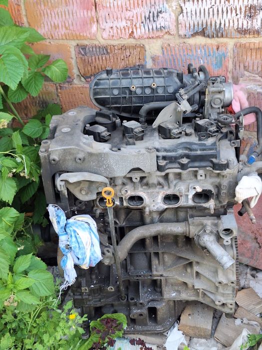Двигатель Nissan X-Trail на запчасти