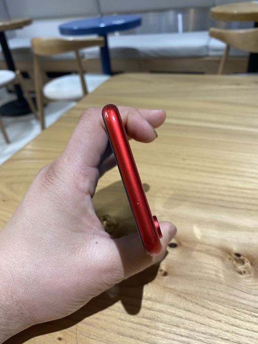 Iphone XR Red product