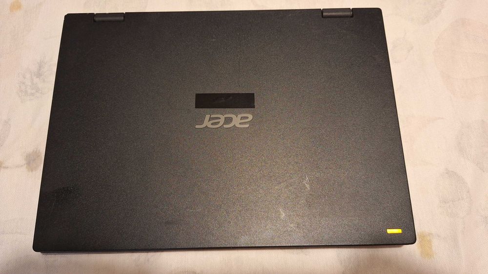 лаптоп ASER TravelMate B118 N16Q15
