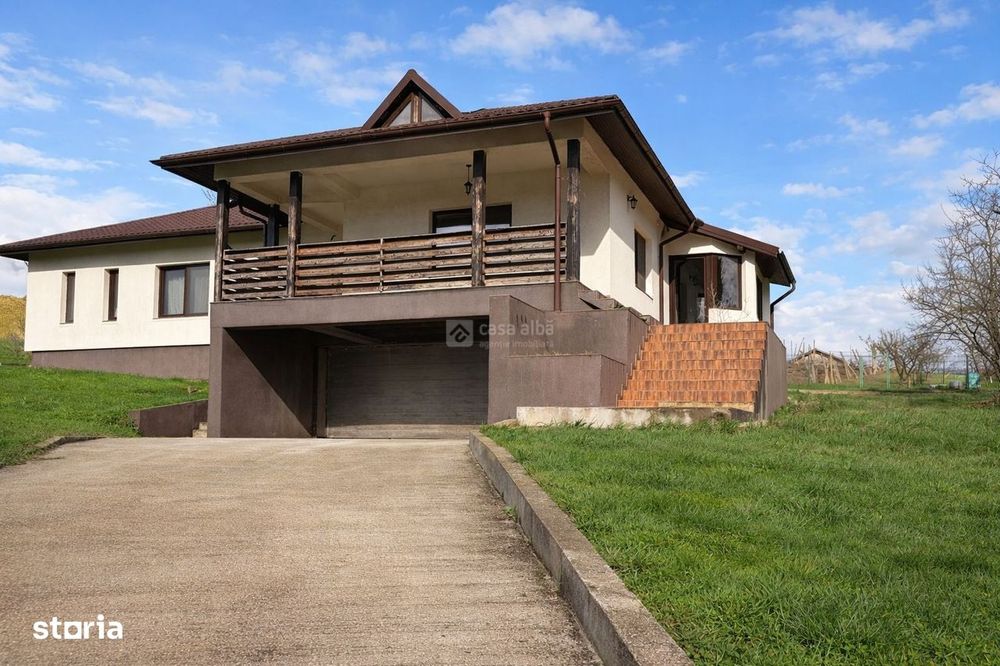 Proprietate cu panorama deschisa, constructie robusta | apus memorabil