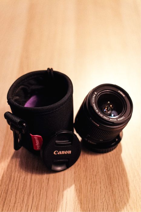 Obiectiv Canon 18-55 III + pouch cadou