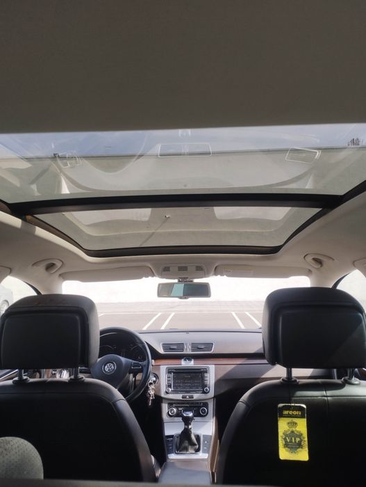 Volkswagen Passat B7 panoramic alcantara