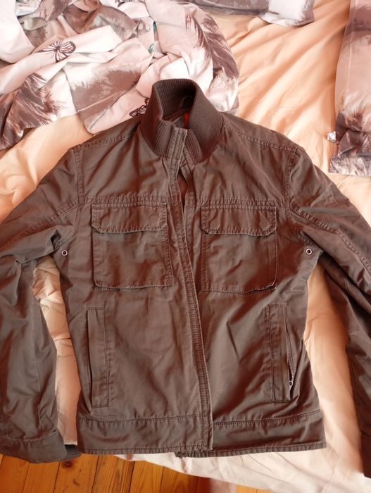 Мъжко яке за носене.