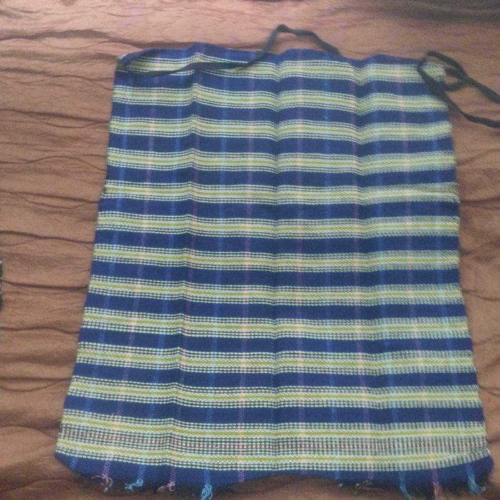 Тъкани и нашивани престилки за носии