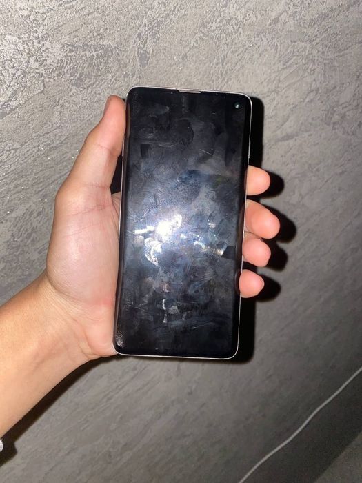 Samsung s10 128 Gb vetnam qora