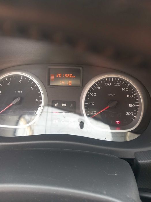 Vand Duster anul 2012,  benzina 16, 16 v, plus GPL, tractiune 2 x 4