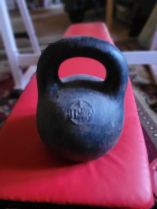 Продам гири в хорошем состоянии.