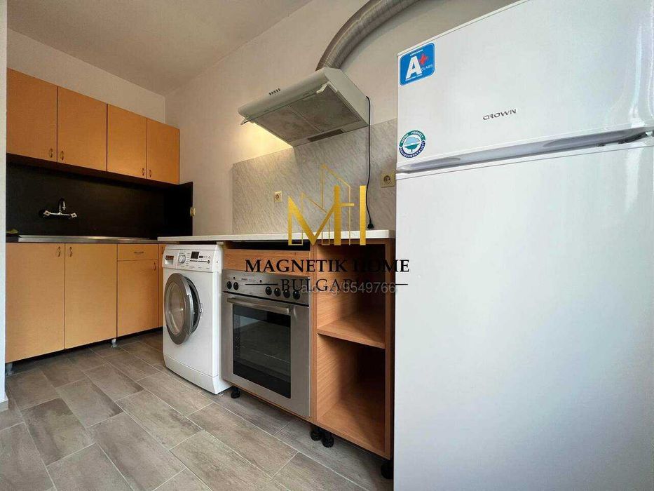 Дава се под наем Тристаен апартамент в Бургас, Славейков - 75 кв.м за 367.2 € - Снимка #4